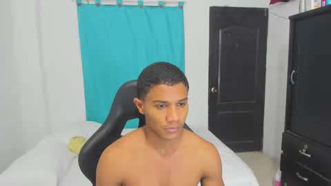 Ethan  online show from October 19, 11:31 pm