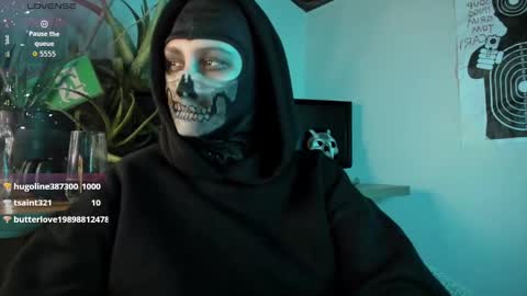 Snapshot of cos_operator chatting on October 1, 8:41 pm cos_operator online show from October 1, 8:41 pm