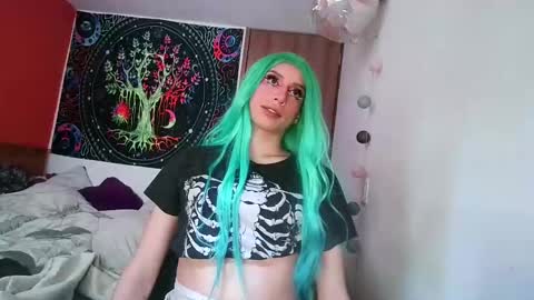 cosmic_crystal online show from February 18, 7:52 pm