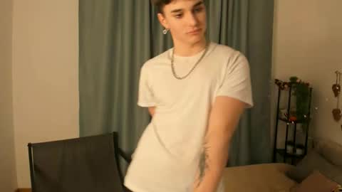 Henry online show from March 3, 9:11 pm