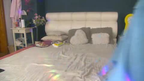cougarmilf_ online show from May 9, 4:24 pm