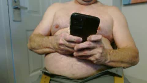 Snapshot of countryboy_10 chatting on February 24, 6:04 pm CountryBoy 10 online show from February 24, 6:04 pm