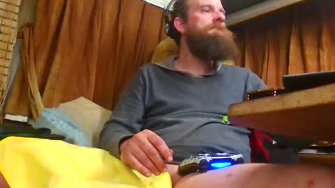 Alaskawildcouple online show from September 17, 12:19 pm