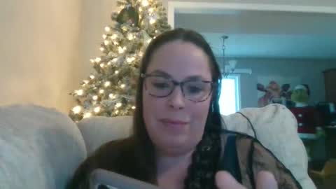 Snapshot of countrylovin2018 chatting on December 3, 2:33 pm Fallen Angel 21 online show from December 3, 2:33 pm