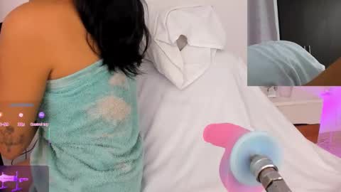 Snapshot of couple_naughty20 chatting on October 2, 10:14 am Maria online show from October 2, 10:14 am