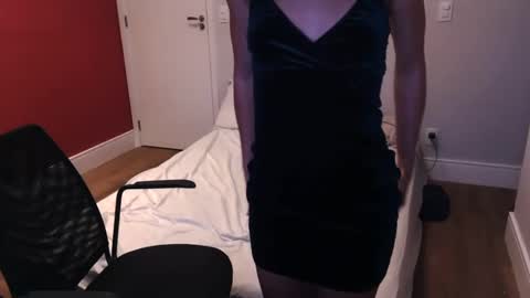 couple_nuts online show from December 14, 9:13 pm