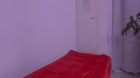 Snapshot of couple_sexxo chatting on October 13, 3:30 am Couple sexxo online show from October 13, 3:30 am