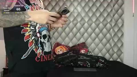 Couplelatin online show from October 21, 2:43 pm