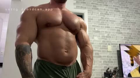 couplemuscle40 online show from July 23, 3:26 am