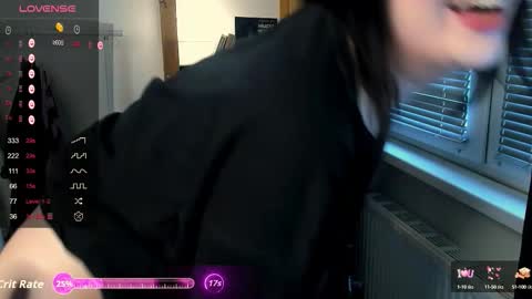 Snapshot of coy_amina_ chatting on September 20, 2:20 pm Lilith online show from September 20, 2:20 pm