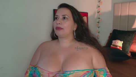 Snapshot of crazy_b00bs chatting on September 30, 3:22 pm 00 online show from September 30, 3:22 pm