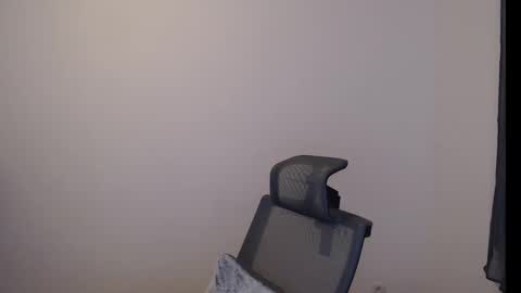 crazyangel8 online show from December 8, 3:02 pm