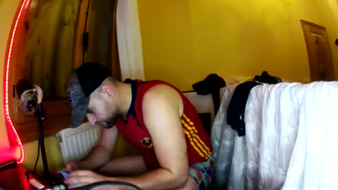 crazyboy44412345 online show from November 21, 6:11 am