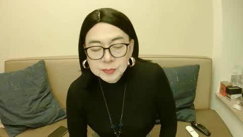 Kelly   online show from January 9, 3:39 pm