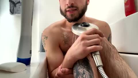 crazydill28 online show from May 31, 5:22 pm