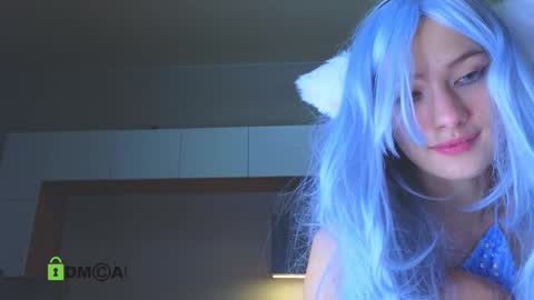 crazzy cherry online show from December 21, 2:01 pm