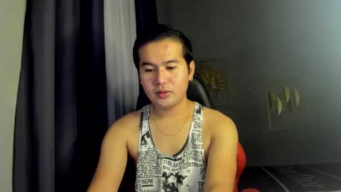 Snapshot of creamynow chatting on December 29, 12:45 pm BareCreamyCum online show from December 29, 12:45 pm
