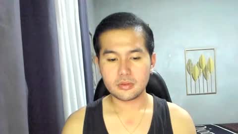 Snapshot of creamynow chatting on December 4, 9:56 am BareCreamyCum online show from December 4, 9:56 am