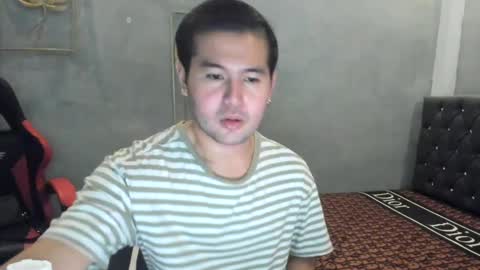 Snapshot of creamynow chatting on December 7, 2:30 pm BareCreamyCum online show from December 7, 2:30 pm
