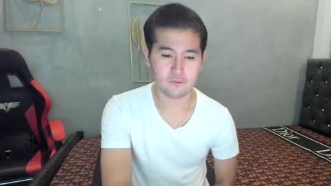 Snapshot of creamynow chatting on December 6, 1:49 pm BareCreamyCum online show from December 6, 1:49 pm