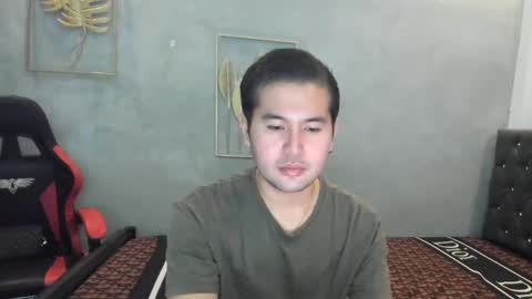 Snapshot of creamynow chatting on December 12, 3:10 am BareCreamyCum online show from December 12, 3:10 am