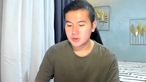 Snapshot of creamynow chatting on February 12, 7:02 am BareCreamyCum online show from February 12, 7:02 am