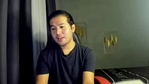 Snapshot of creamynow chatting on December 29, 4:38 am BareCreamyCum online show from December 29, 4:38 am