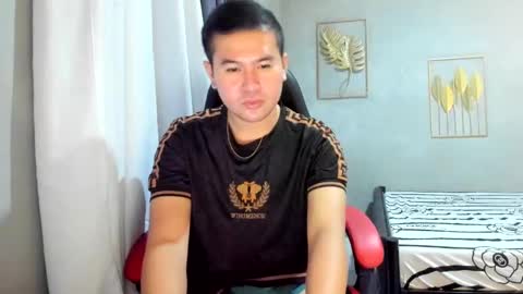 Snapshot of creamynow chatting on January 30, 6:24 am BareCreamyCum online show from January 30, 6:24 am