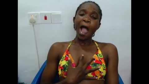 Snapshot of creamyxsugar chatting on October 9, 9:53 pm creamyxsugar online show from October 9, 9:53 pm