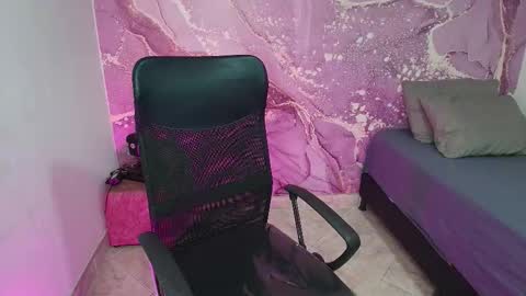 crespa_latin_ online show from January 10, 2:28 am