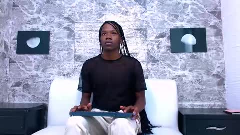 CriisBrown  online show from November 11, 11:12 am