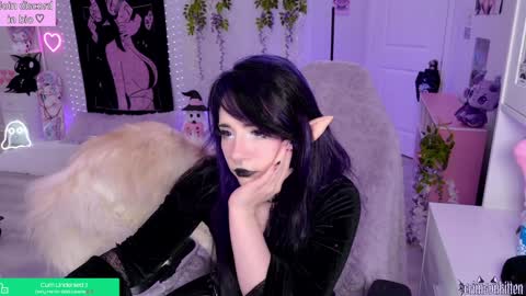 Crimson Kitten online show from March 7, 4:45 am