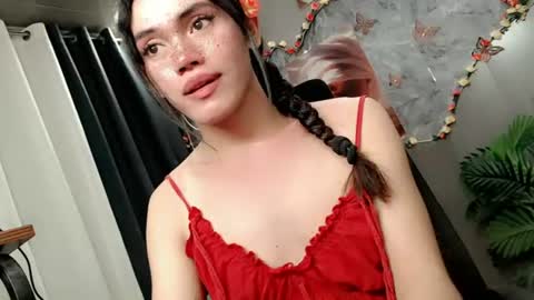 my beautiful cris online show from July 3, 2:33 pm