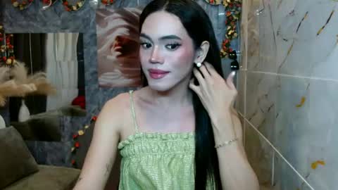 my beautiful cris online show from June 20, 10:21 am