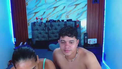 CRISANDMERY online show from February 19, 5:50 am