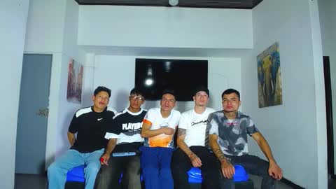 crismens online show from September 20, 6:22 pm