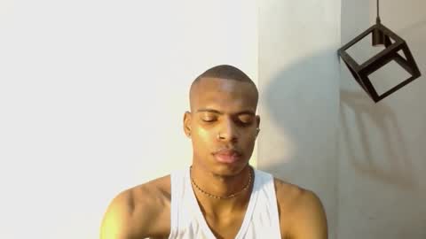 Snapshot of criss_zuri chatting on October 7, 12:01 pm criss_zuri online show from October 7, 12:01 pm