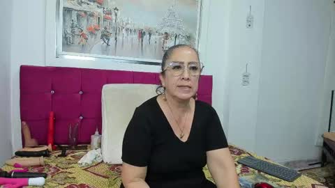 Snapshot of cristal_18xxx chatting on March 12, 10:07 pm Cristal online show from March 12, 10:07 pm