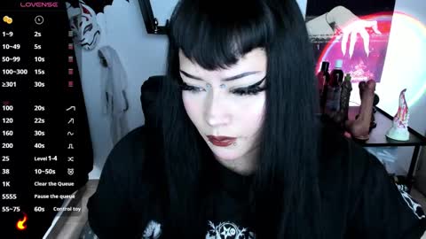 Snapshot of cristal_kosh chatting on September 15, 7:26 pm Cris online show from September 15, 7:26 pm