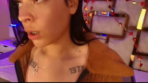 CRISTAL  VIOLETA online show from February 21, 4:37 am