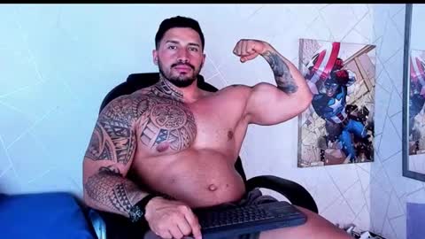 Snapshot of cristian_walker chatting on September 23, 3:39 pm cristian walker online show from September 23, 3:39 pm