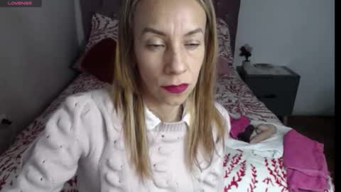 cristina online show from November 26, 10:28 pm