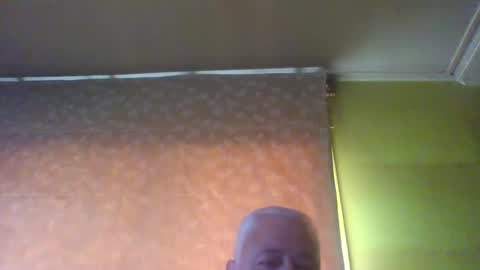 Snapshot of crmperez chatting on February 5, 6:37 pm crmperez online show from February 5, 6:37 pm