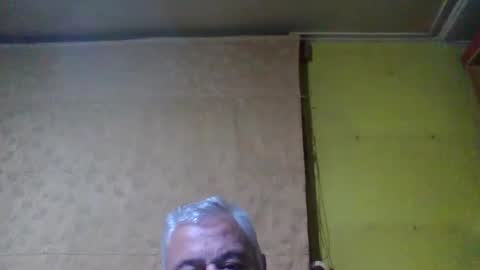Snapshot of crmperez chatting on October 8, 2:08 am crmperez online show from October 8, 2:08 am