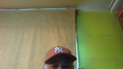 crmperez online show from January 18, 10:52 pm