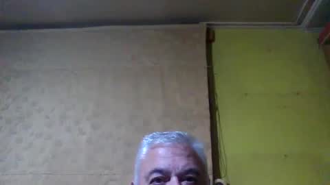 Snapshot of crmperez chatting on October 11, 2:38 am crmperez online show from October 11, 2:38 am