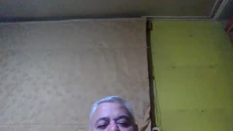 Snapshot of crmperez chatting on September 16, 1:51 am crmperez online show from September 16, 1:51 am