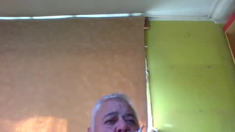 Snapshot of crmperez chatting on September 25, 7:10 pm crmperez online show from September 25, 7:10 pm
