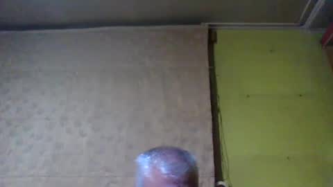 Snapshot of crmperez chatting on October 9, 2:17 am crmperez online show from October 9, 2:17 am