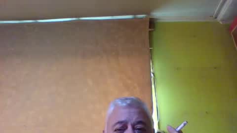 Snapshot of crmperez chatting on September 18, 8:35 pm crmperez online show from September 18, 8:35 pm